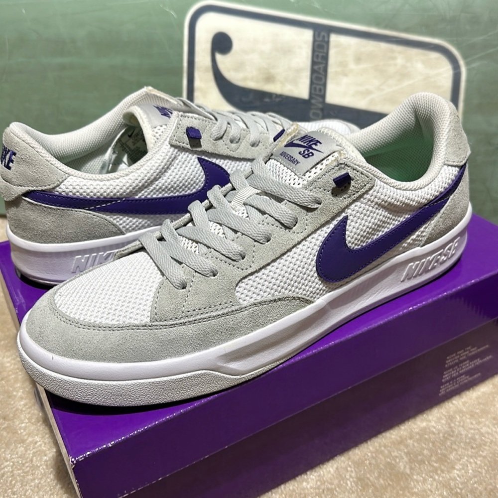 Nike SB Adversary Size 11